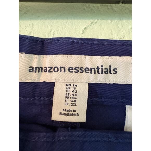 Amazon Essentials Women's 14 Blue Khaki Shorts NWT 34” Waist - Picture 3 of 4